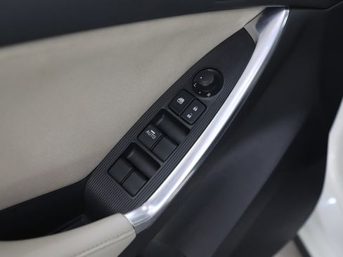 Used 2015 MAZDA CX-5 Touring AWD/4WD image 19