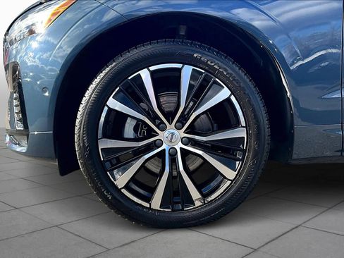 Certified 2023 Volvo XC60 B5 Plus w/ Climate Package image 10