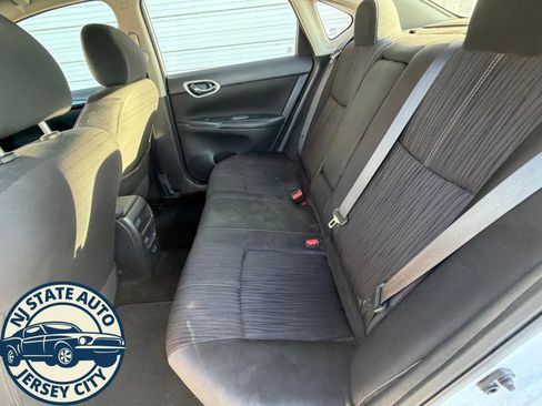 Used 2017 Nissan Sentra SV image 5
