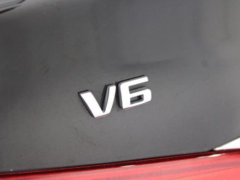 Used 2018 Chevrolet Impala Premier FWD image 9