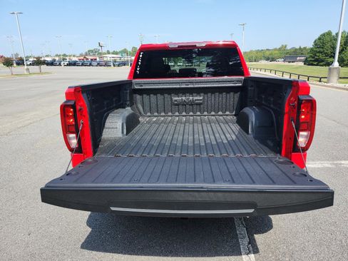 New 2026 GMC Sierra 1500 Elevation image 9