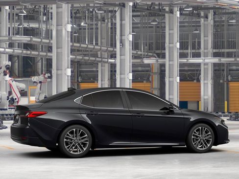 New 2025 Toyota Camry XLE image 11