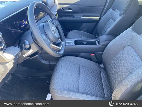 New 2026 Nissan Kicks SV image 12