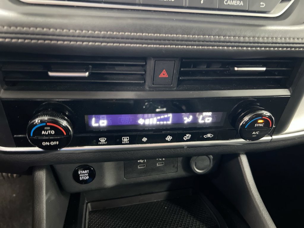 Used 2024 Nissan Rogue SV FWD image 16