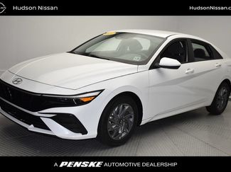 Used 2024 Hyundai Elantra SEL FWD video 1
