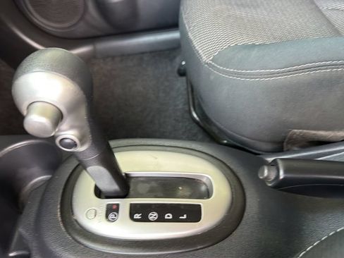 Used 2019 Nissan Versa SV FWD image 16
