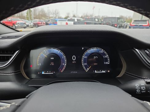 Used 2024 Jeep Grand Cherokee L Altitude image 23