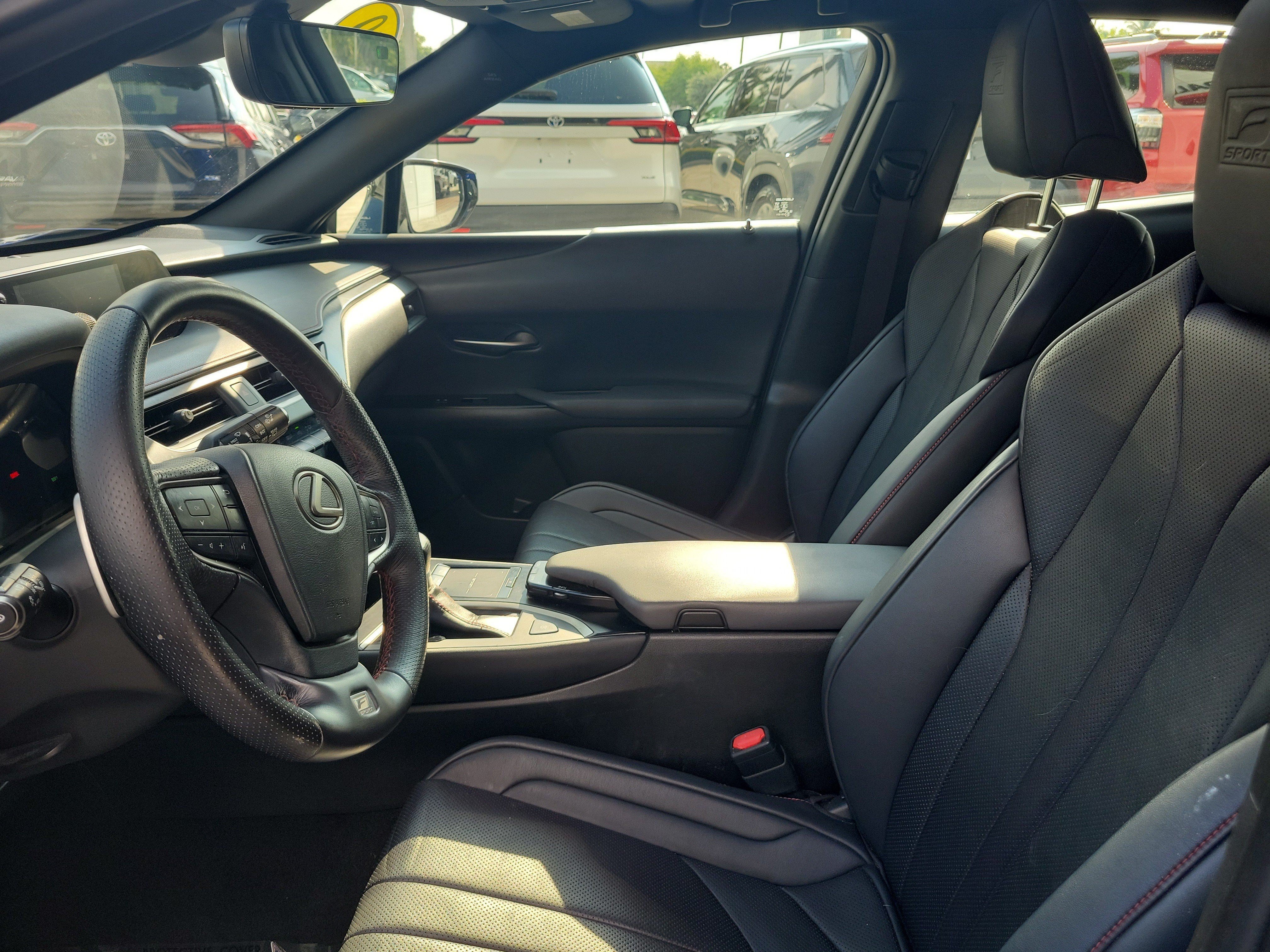 Used 2019 Lexus UX 200 F Sport w/ F Sport Premium Package FWD image 23