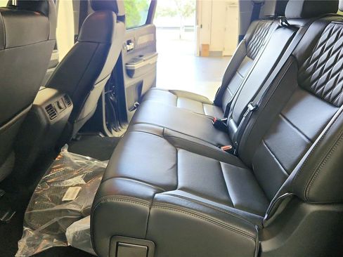 Used 2018 Toyota Tundra Platinum AWD/4WD image 26
