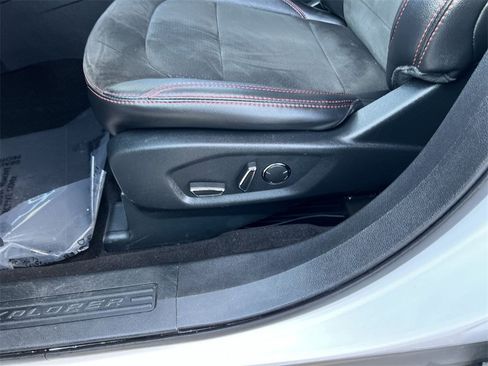 Used 2018 Ford Explorer XLT w/ Equipment Group 202A image 14