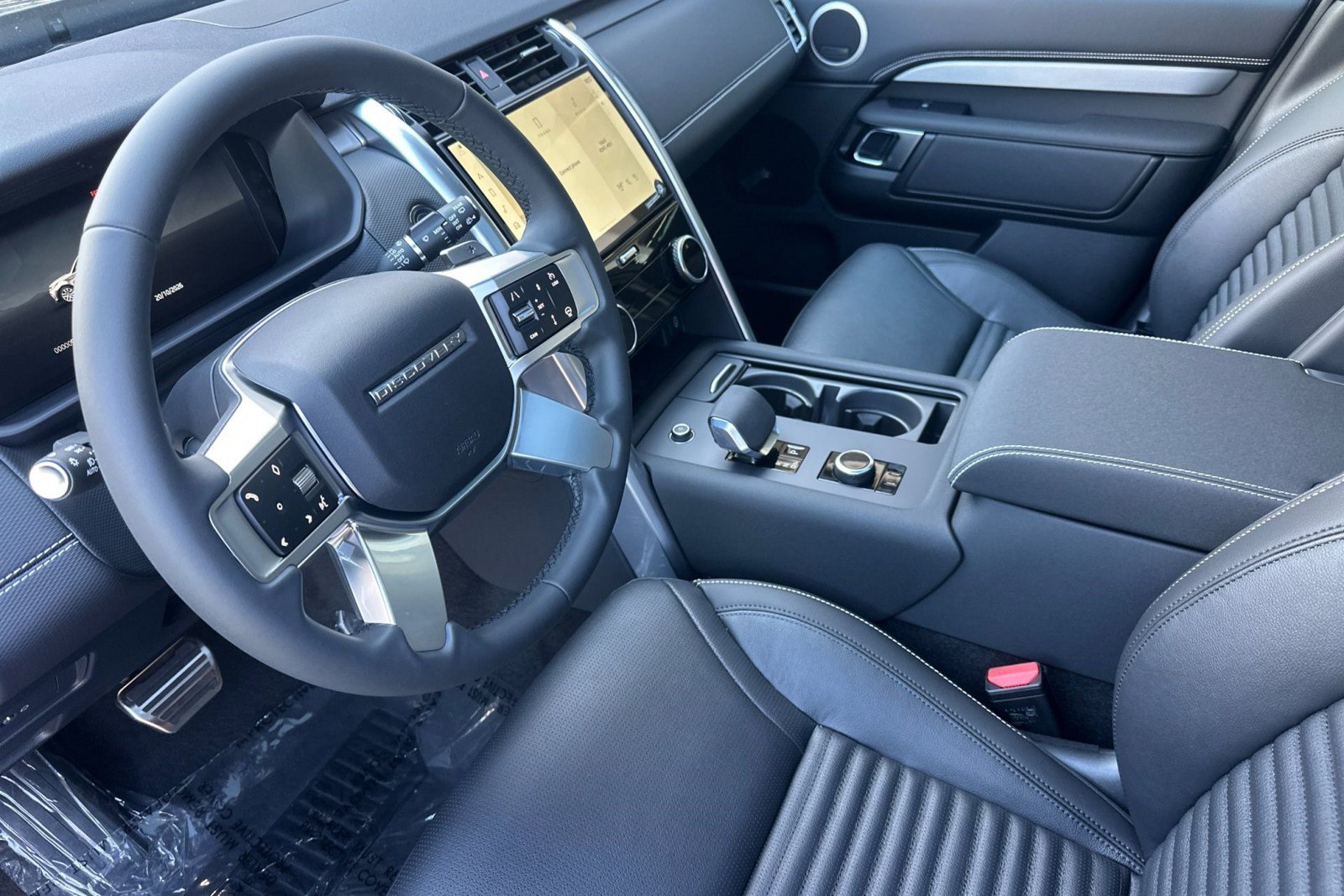 New 2026 Land Rover Discovery Limited Edition AWD/4WD image 5