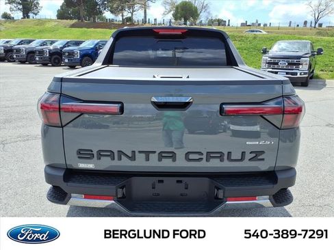 Used 2025 Hyundai Santa Cruz Limited AWD/4WD image 6