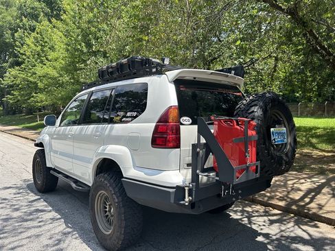 Used 2005 Lexus GX 470 image 9