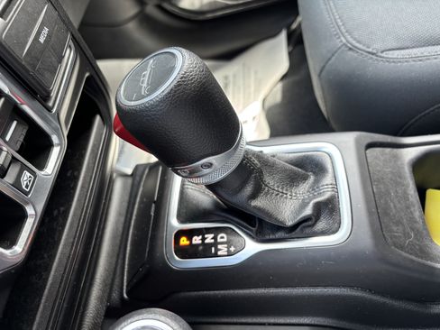 Used 2023 Jeep Gladiator Sport AWD/4WD image 23
