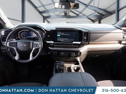 Used 2023 Chevrolet Silverado 1500 RST w/ Redline Edition AWD/4WD image 4