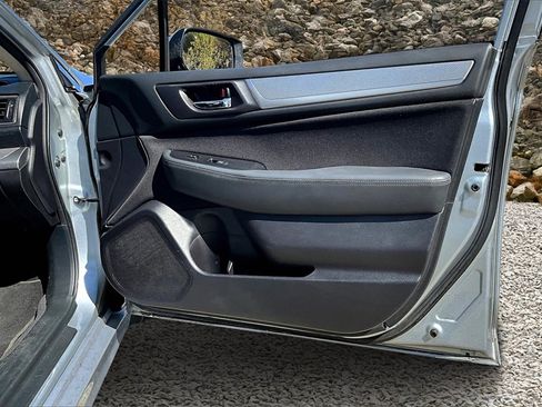 Used 2016 Subaru Legacy 2.5i Premium image 23