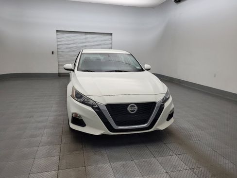Used 2019 Nissan Altima 2.5 S FWD image 14