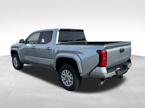 New 2026 Toyota Tacoma SR5 AWD/4WD image 4