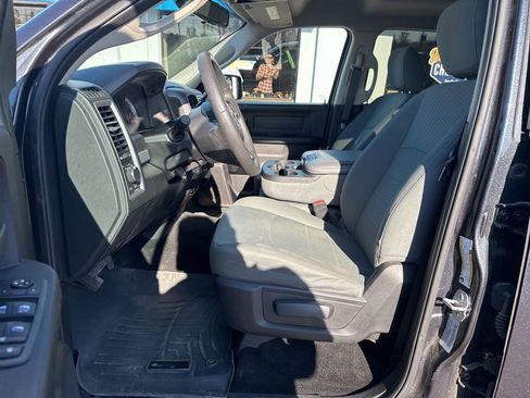 Used 2016 RAM 2500 Tradesman w/ Popular Equipment Group image 18