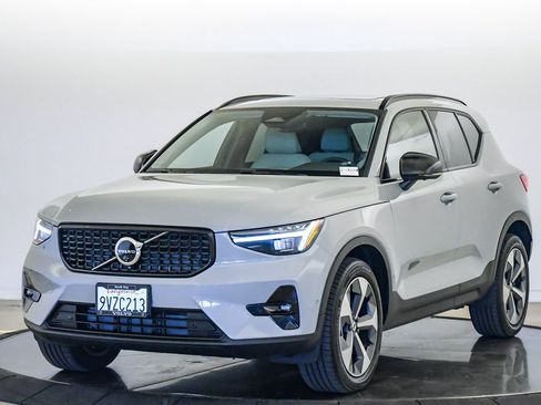 Certified 2026 Volvo XC40 B5 Plus w/ Protection Package Premier AWD/4WD image 1