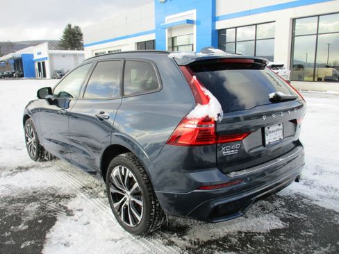 Certified 2023 Volvo XC60 B5 Plus w/ Protection Package Premier image 7