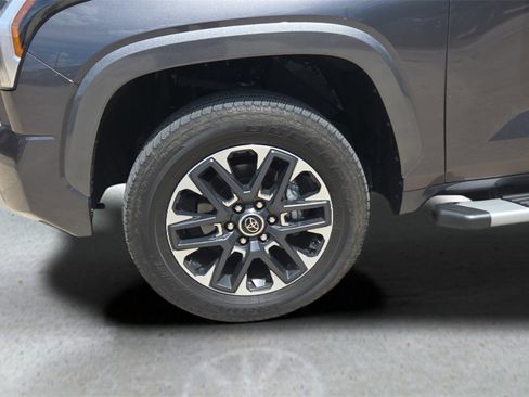 Used 2023 Toyota Tundra Limited image 19