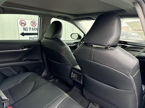 Used 2019 Toyota Camry XSE w/ Driver Assist Package image 33