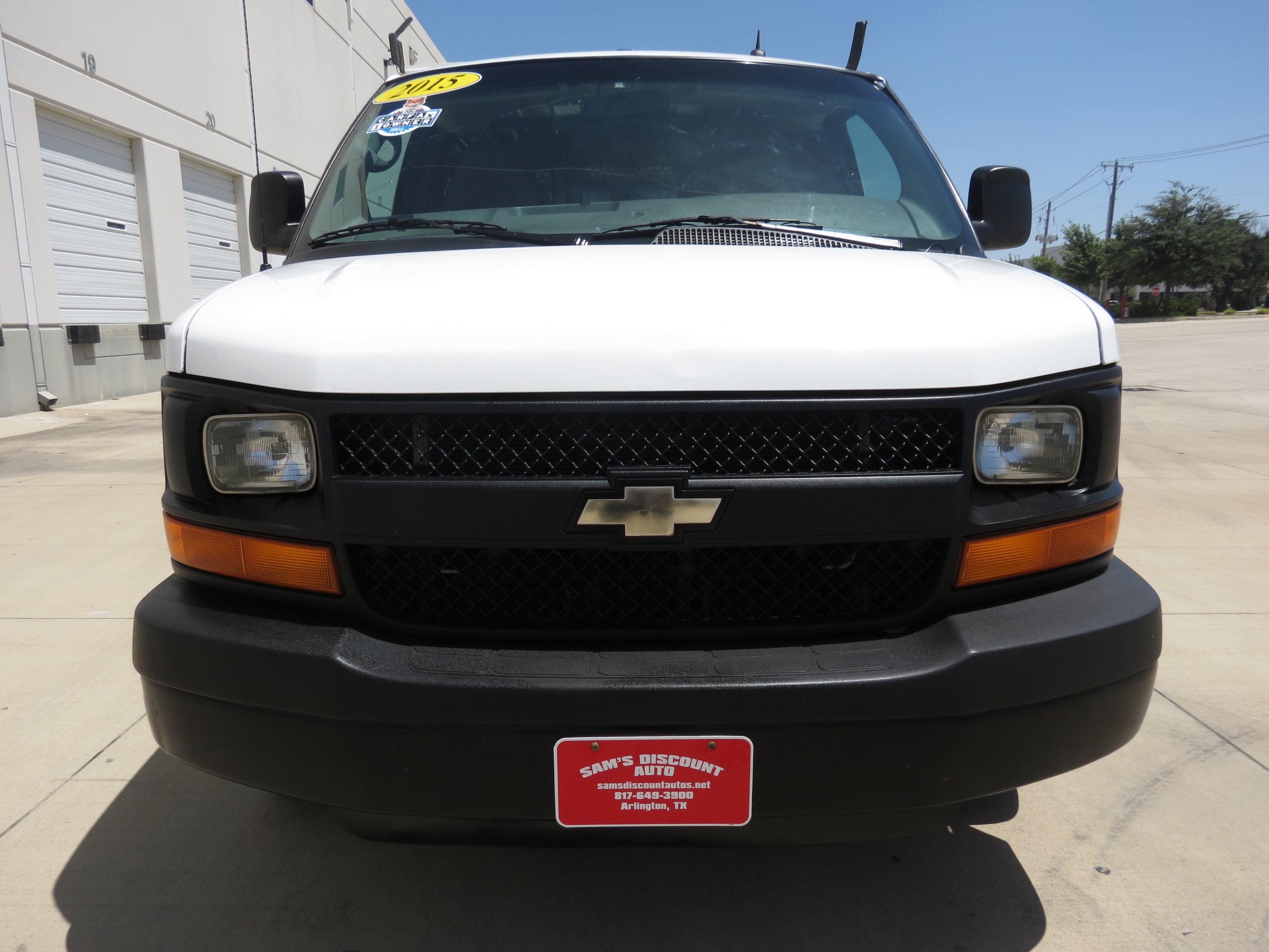 Used 2015 Chevrolet Express 2500 RWD image 7