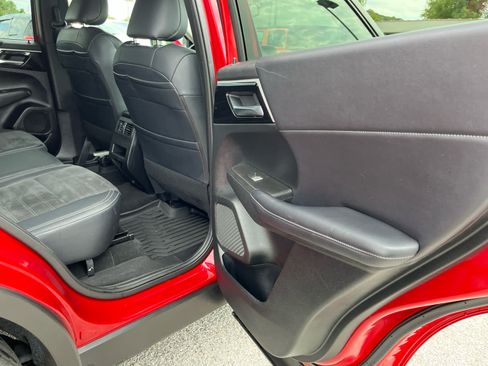 Used 2024 Mitsubishi Outlander SE AWD/4WD image 30