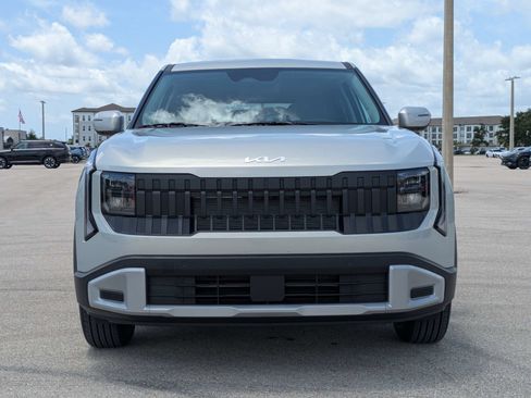 New 2027 Kia Seltos LX AWD/4WD image 3