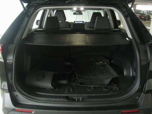 Used 2023 Toyota RAV4 AWD Hybrid image 20