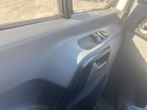 Used 2012 Mercedes-Benz Sprinter 2500 image 21