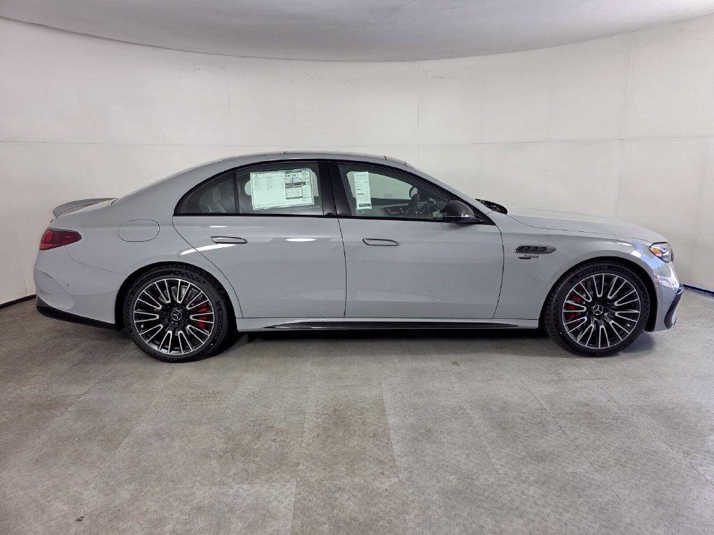 New 2027 Mercedes-Benz E 53 AMG e 4MATIC Sedan image 3