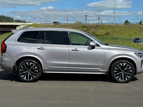 New 2026 Volvo XC90 T8 Ultra w/ Lounge Package AWD/4WD image 2