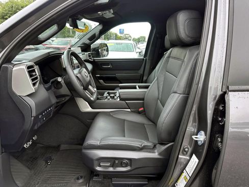 Used 2025 Toyota Tundra Limited w/ TRD Off-Road Package AWD/4WD image 11