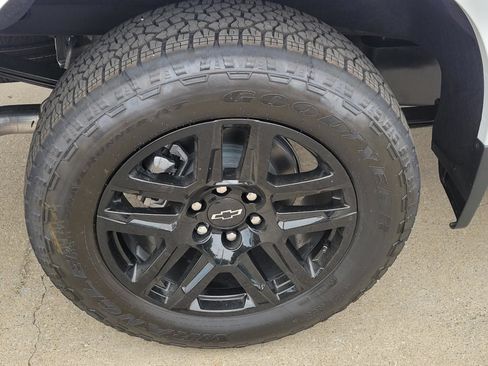 New 2026 Chevrolet Silverado 1500 RST AWD/4WD image 5