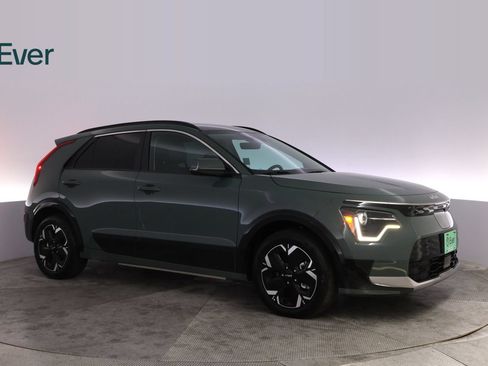 Used 2025 Kia Niro Wind FWD image 14