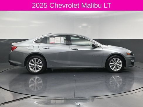 Used 2025 Chevrolet Malibu LT FWD image 4