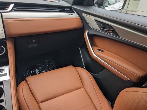 New 2026 Jaguar F-PACE R-Dynamic S image 13