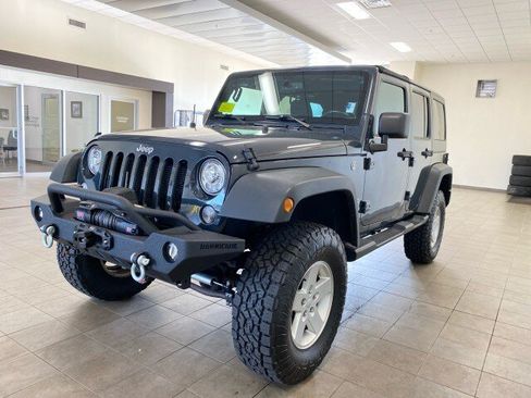 Used 2017 Jeep Wrangler Unlimited Sport w/ Quick Order Package 24S AWD/4WD image 4