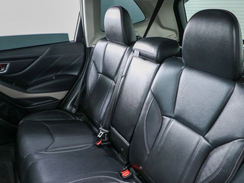 Used 2024 Subaru Forester Limited w/ Convenience Package image 25