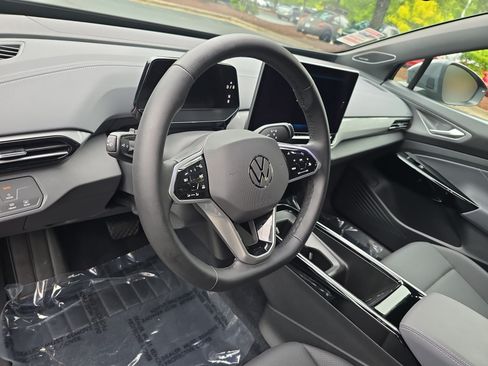 Certified 2025 Volkswagen ID.4 Pro S Plus AWD/4WD image 16