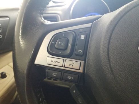 Used 2015 Subaru Outback 2.5i Limited AWD/4WD image 4