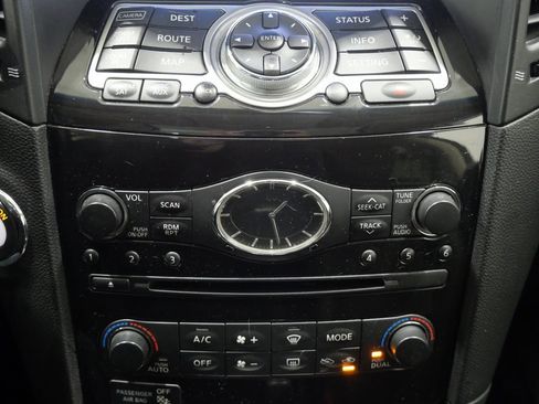 Used 2015 INFINITI QX70 AWD w/ Premium Package image 20