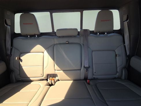 Used 2019 GMC Sierra 1500 SLT w/ SLT Premium Plus Package image 14