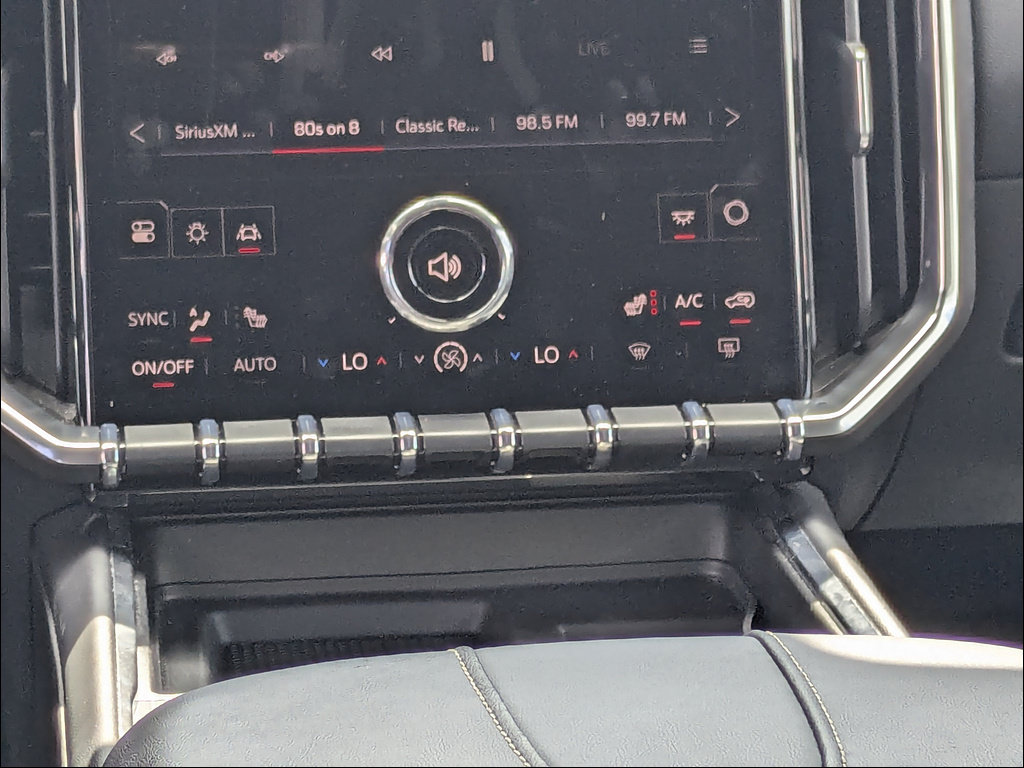Used 2026 GMC Acadia Elevation w/ Elevation Premium Package FWD image 21