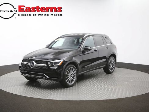 Used 2022 Mercedes-Benz GLC 300 4MATIC w/ AMG Line image 57
