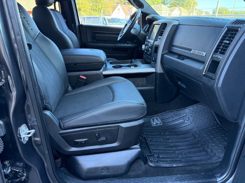 Used 2017 RAM 1500 Rebel w/ Luxury Group AWD/4WD image 29