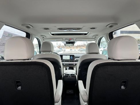 New 2025 Kia Telluride S image 12