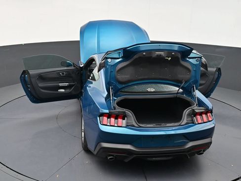 Used 2026 Ford Mustang Coupe RWD image 33